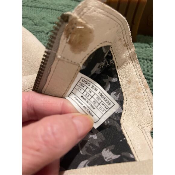 UGG Orion Moto Ankle Suede boots Light Beige Sz 11 - Picture 8 of 16